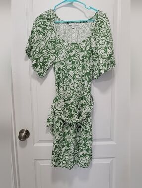 Green & White Floral Tie-Waist Dress With Pockets And Floral Print
